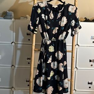 LOFT: FALL/SPRING/SUMMER VERSATILE DRESS UP/DOWN FEEL GOOD FLORAL PRINT!
